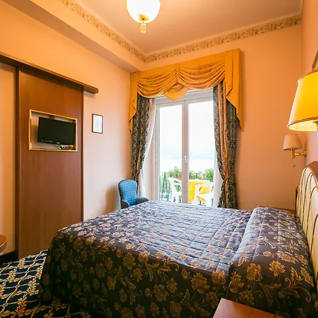 米兰斯佩兰莎奥拉克酒店 酒店 斯特雷萨