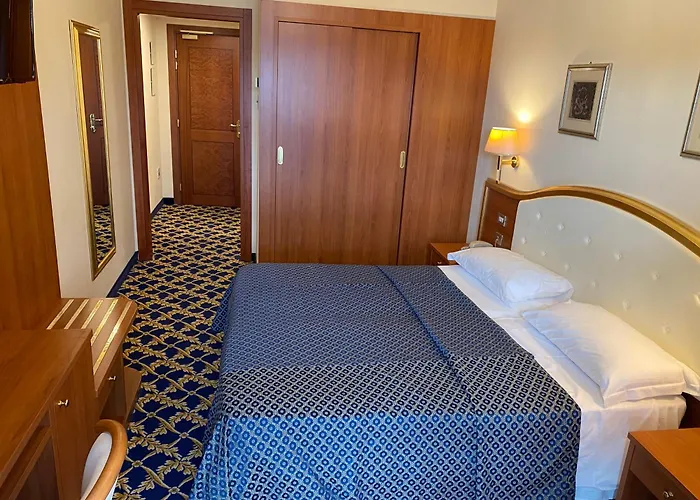 מלון Milan Speranza Au 4*