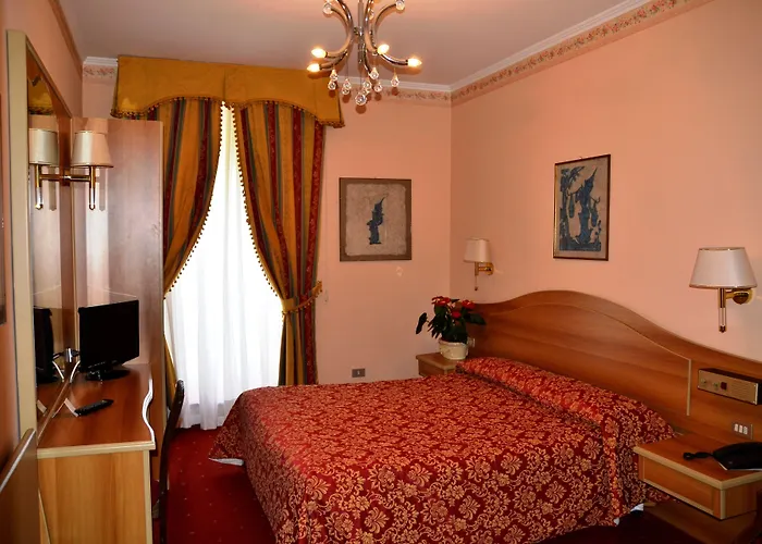 Milan Speranza Au מלון סטרסה